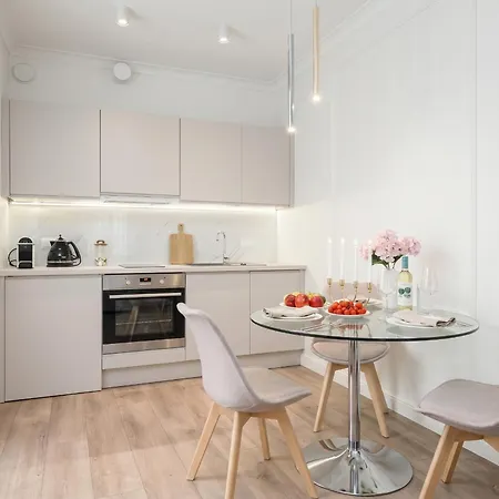 Modern In Mennica - Center Appartement *